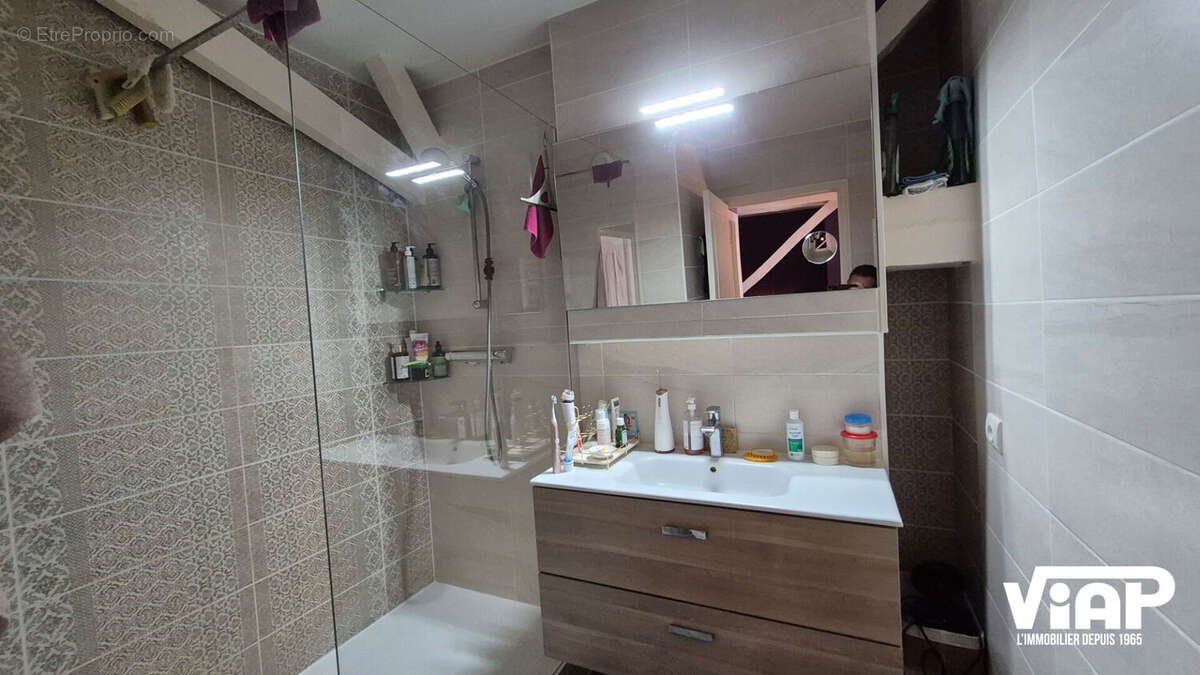 Appartement duplex en excellent état. - photo 8