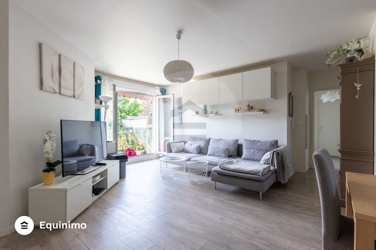 Appartement à NANTERRE