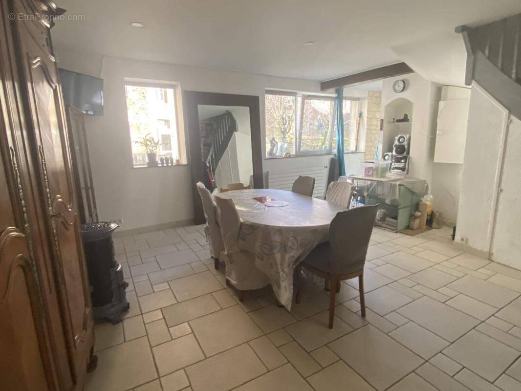 Appartement à FOUGERES