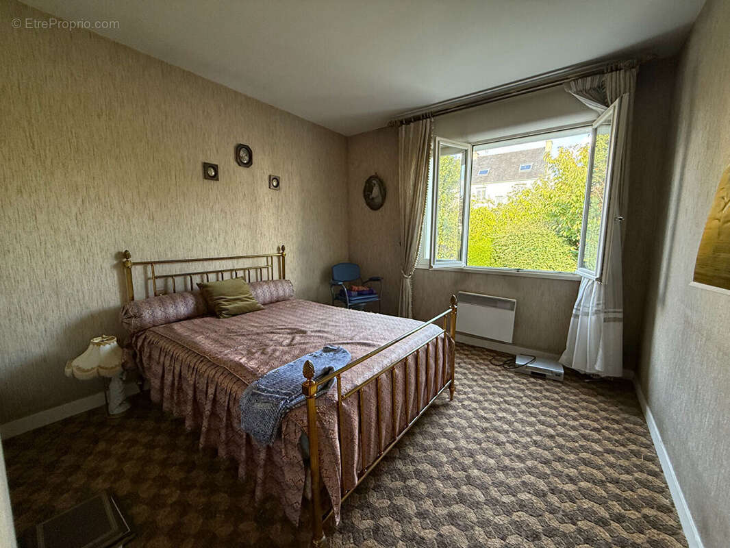 Maison à LE RELECQ-KERHUON