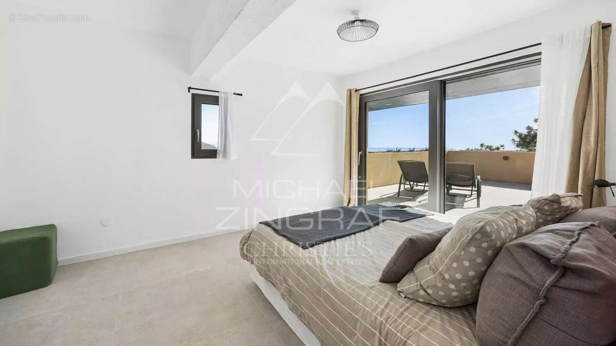 Maison à THEOULE-SUR-MER