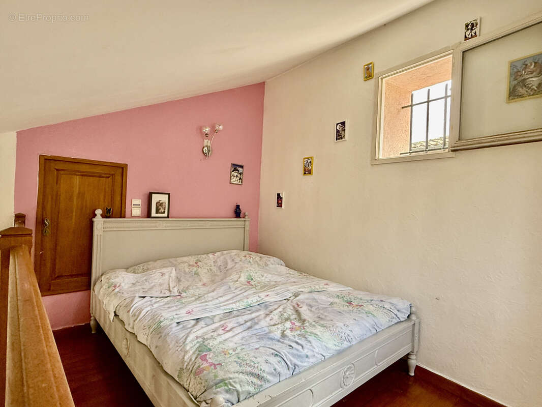 Maison à BAGNOLS-SUR-CEZE