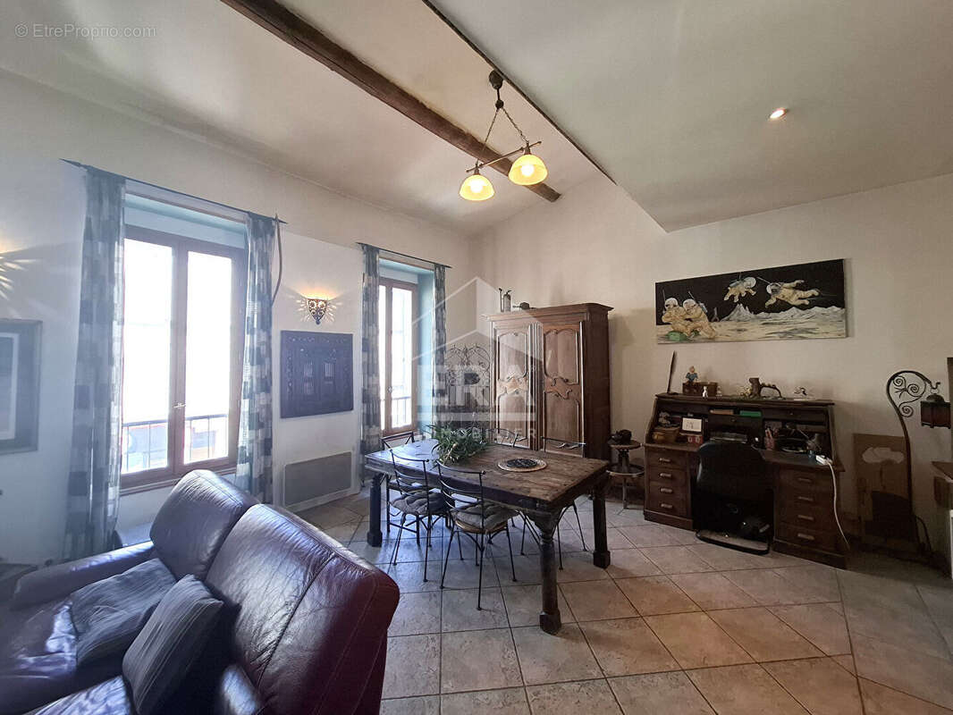 Appartement à MARSEILLE-10E