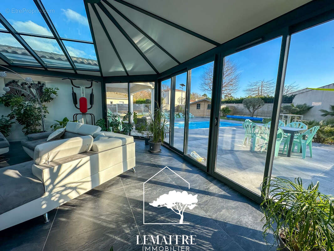 Maison à LES MATHES