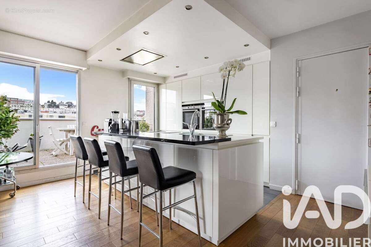 Photo 4 - Appartement à SURESNES