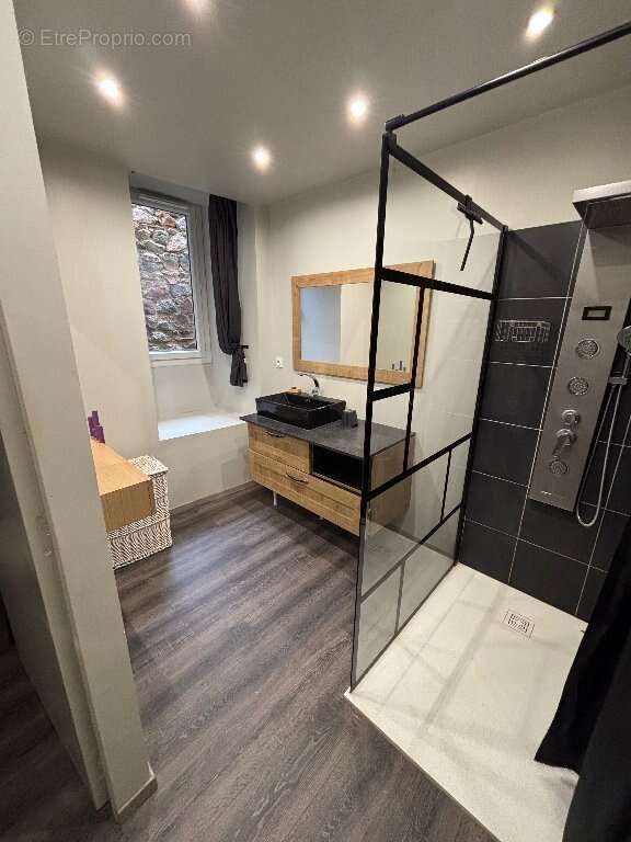 Appartement à CHATEAU-CHINON(VILLE)