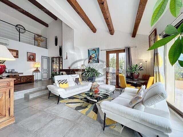 Maison à RAYOL-CANADEL-SUR-MER