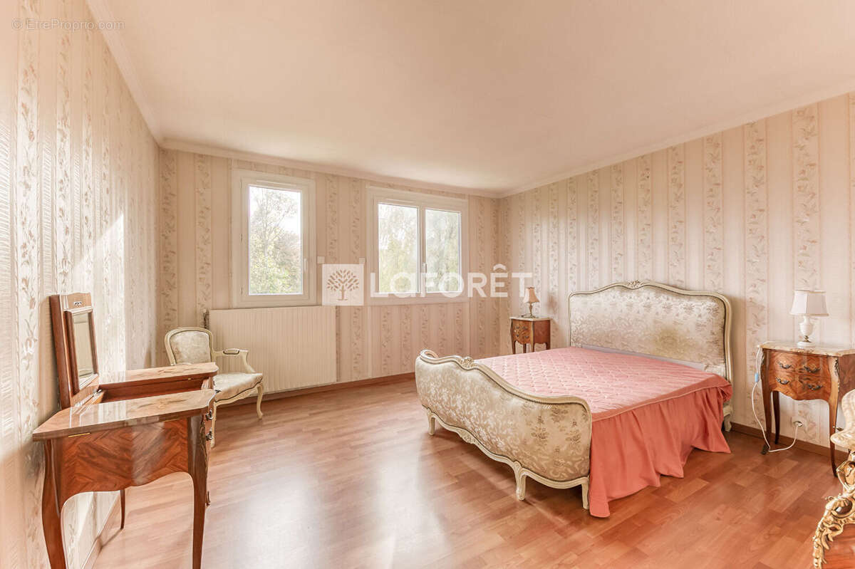 Maison à PONTAULT-COMBAULT