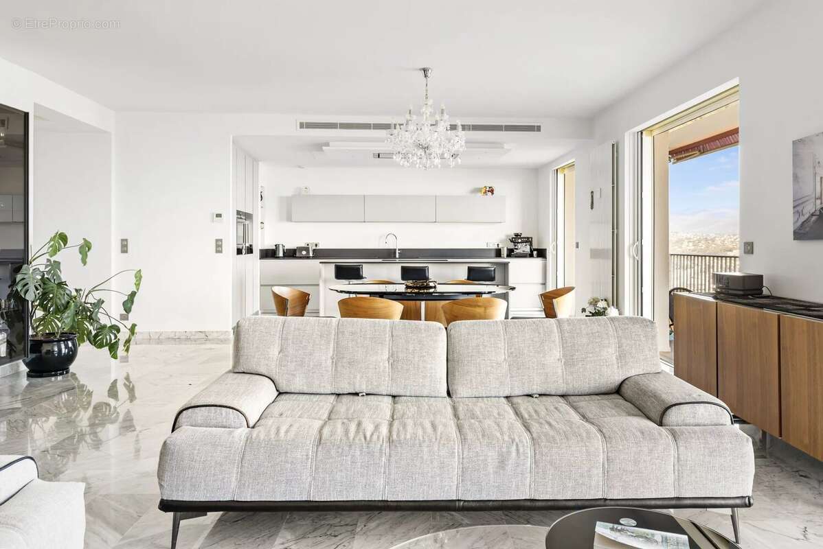 Appartement à CAGNES-SUR-MER