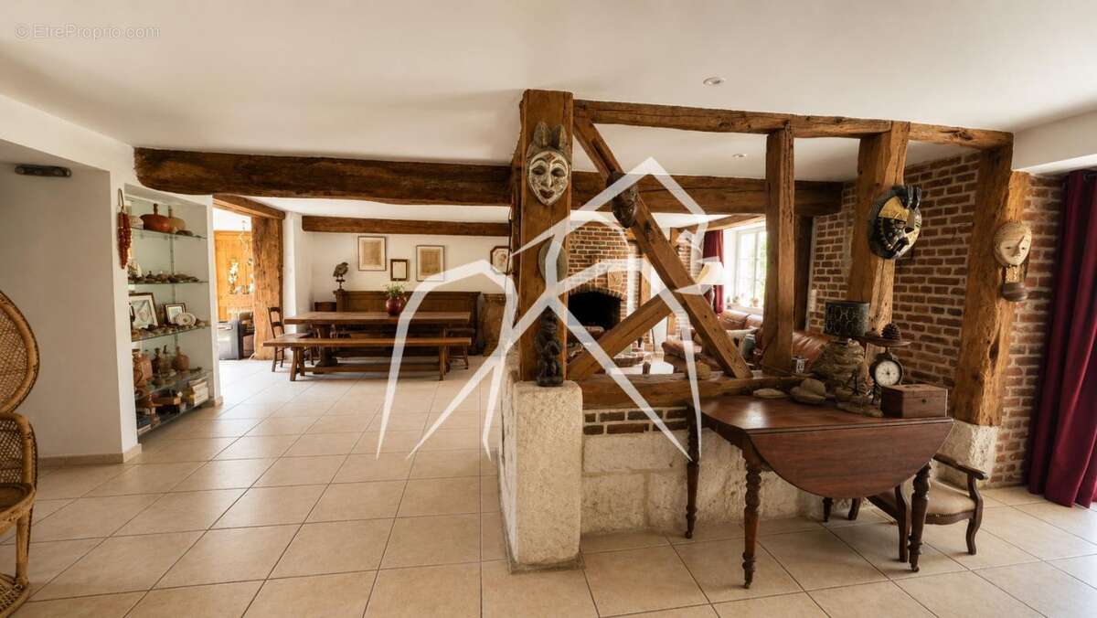 Demeure de charme 10 pièces  Clères  250 m² + Grenier à foin aménageable de 50 m² - photo 3