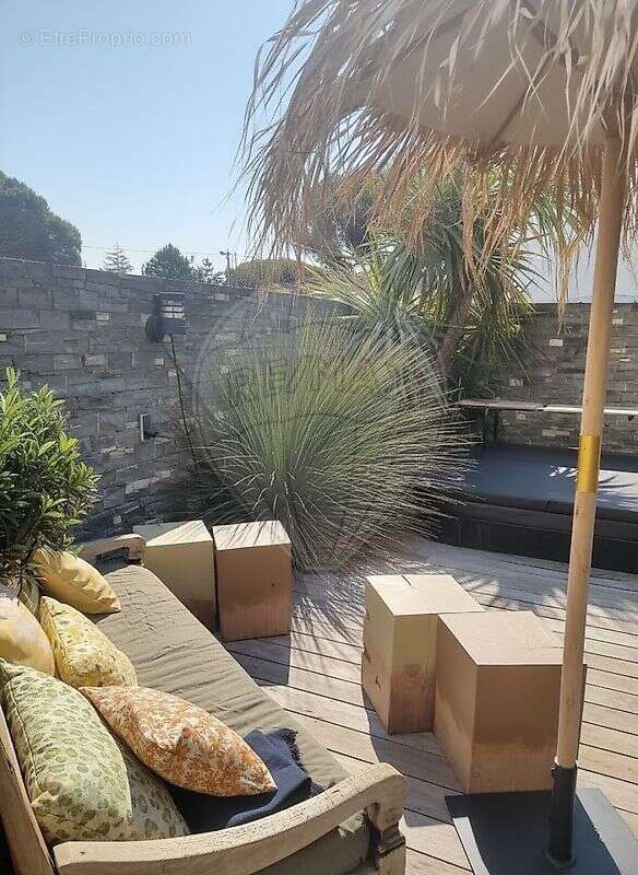 Maison à VAUX-SUR-MER