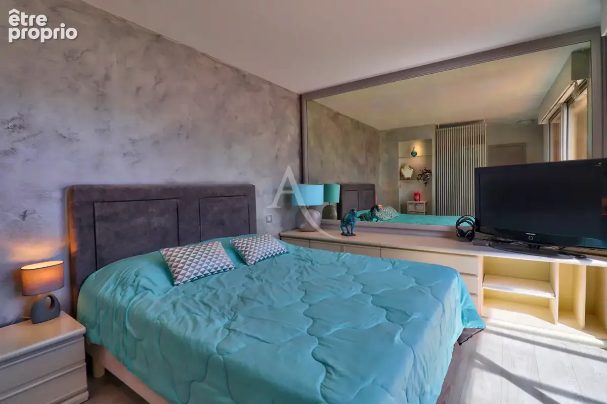 Propriete de 220m2 avec piscine sur 3388m2 de terrain dependance garage atelier - photo 12
