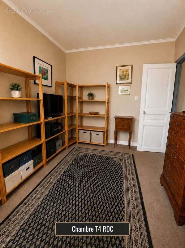 Appartement à SAINT-MAUR-DES-FOSSES