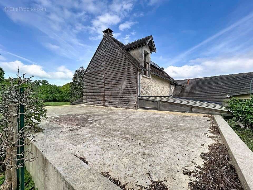 Maison à BELLOU-SUR-HUISNE