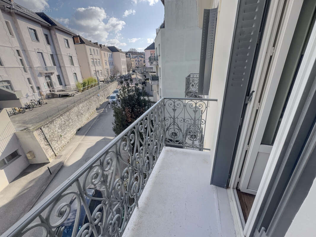 Appartement à AIX-LES-BAINS