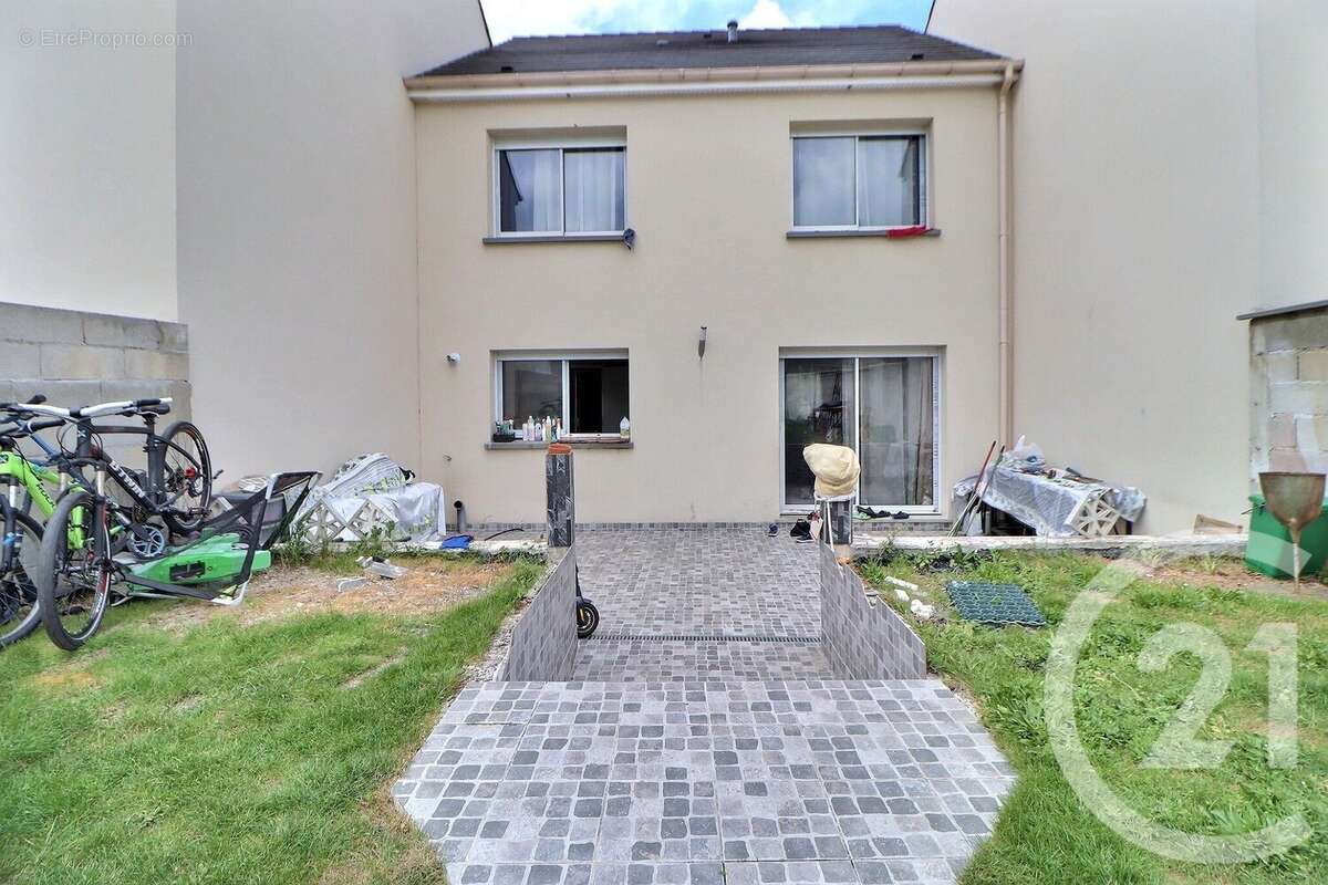 Maison à AULNAY-SOUS-BOIS