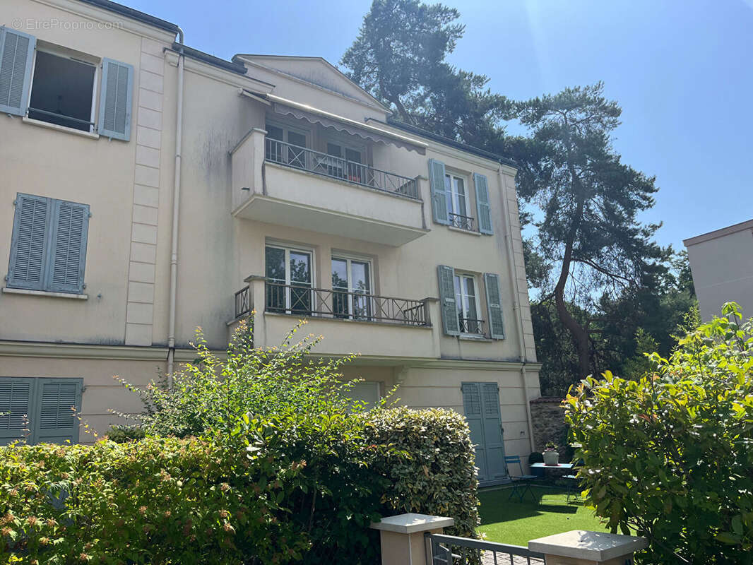 Rare à la vente 5 pièces 160 m² au calme traversant 2 balcons - photo 17