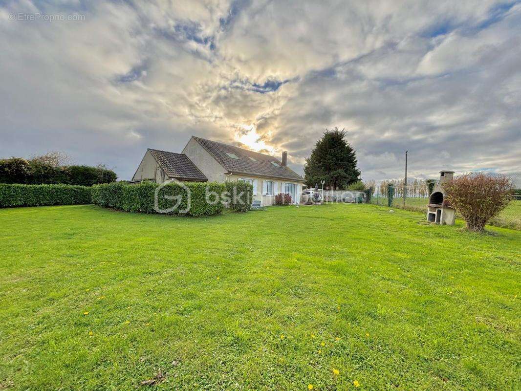 Maison à SAINT-CREPIN-IBOUVILLERS