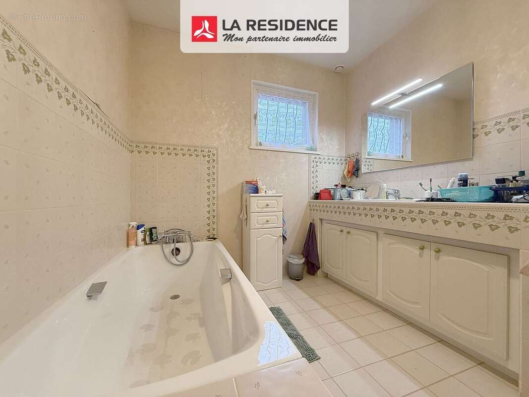 Maison 165 m² à Freneuse  - photo 8
