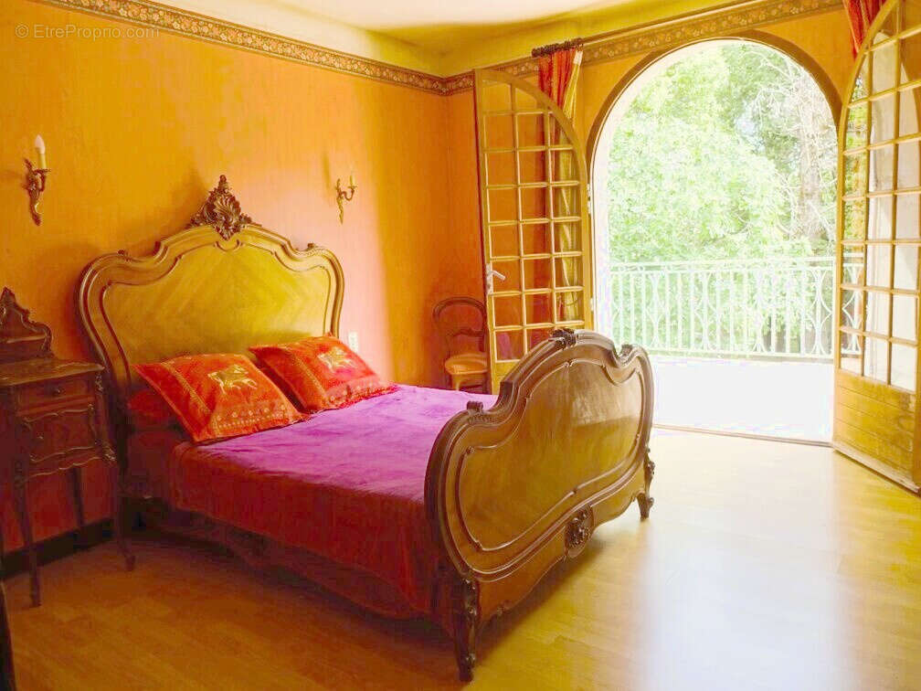 Maison à LACROIX-FALGARDE