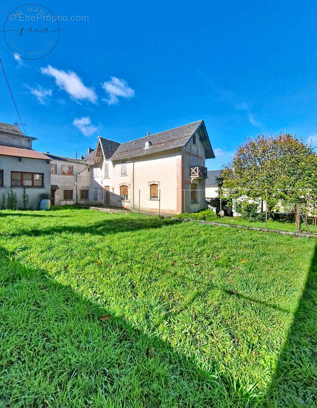 Maison à LACAUNE