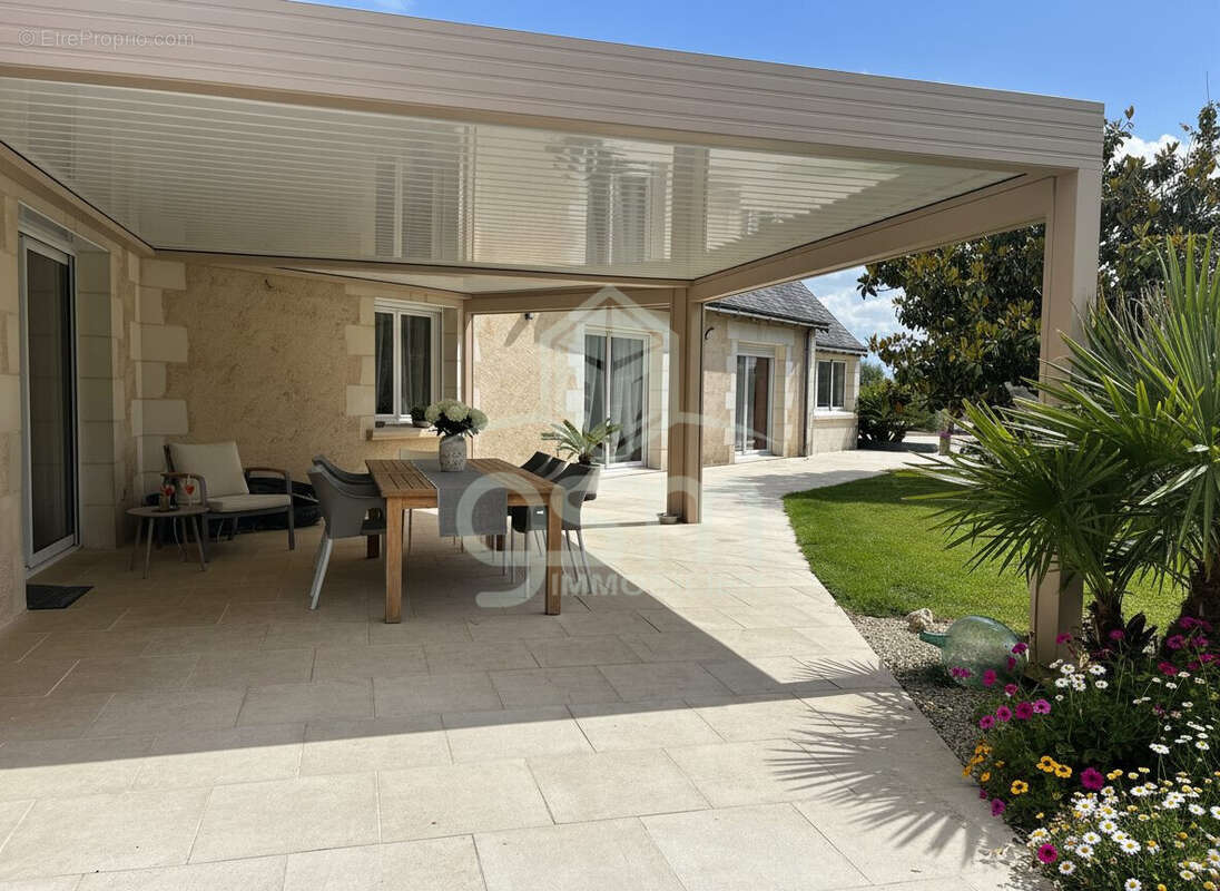 Maison à SAVONNIERES