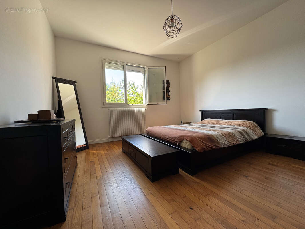 Maison à LA CHAPELLE-EN-SERVAL