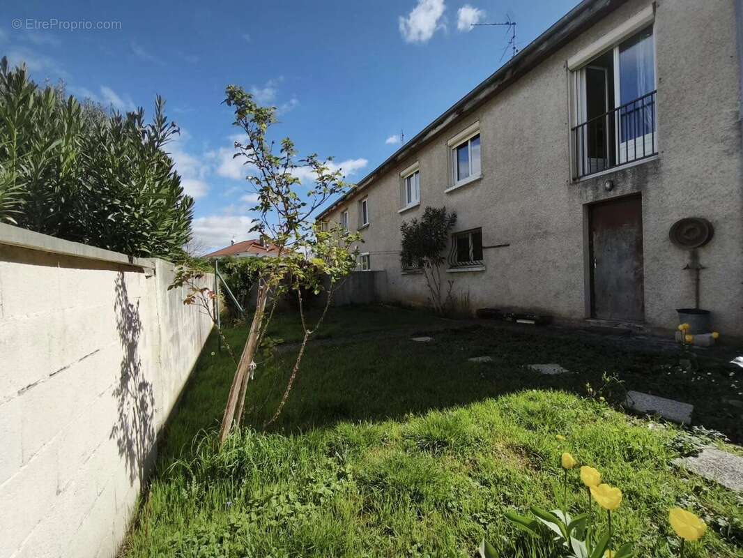 Maison à SAINT-MARCEL-LES-VALENCE