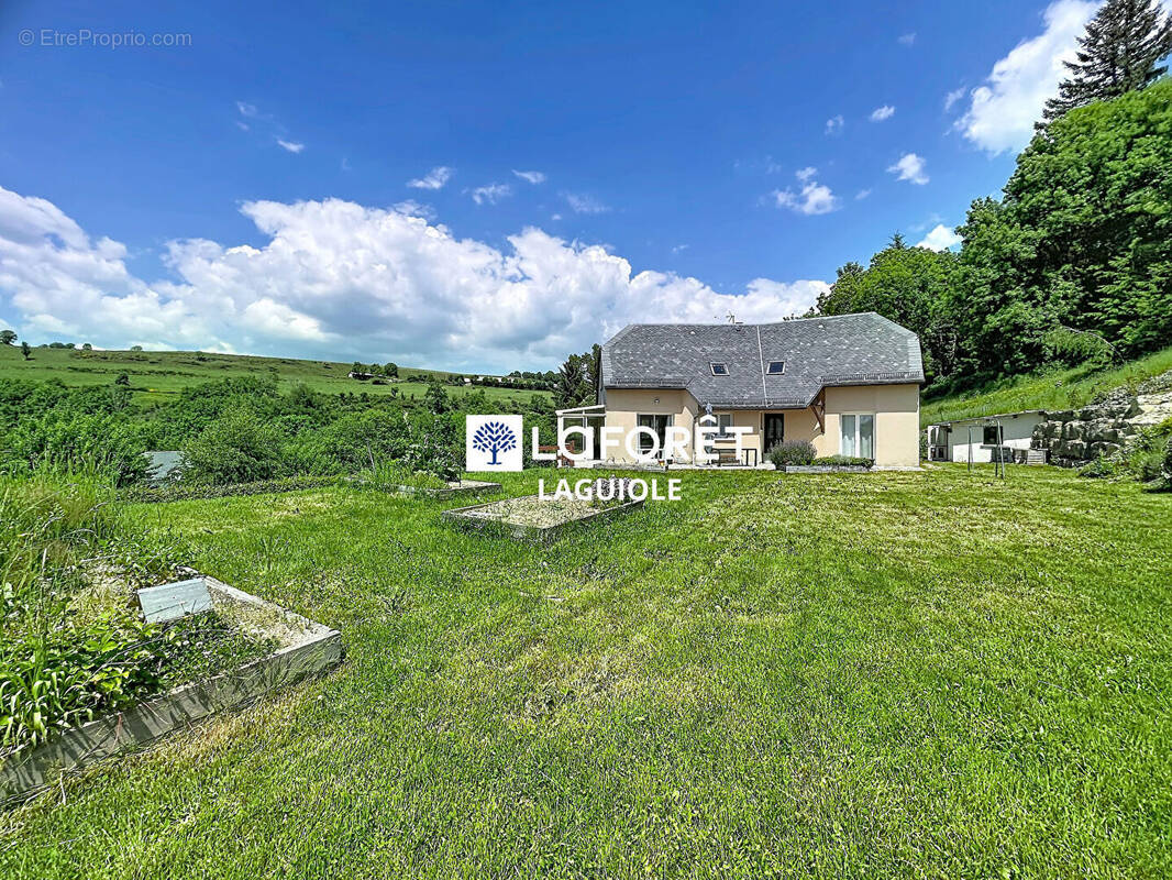 Maison à LAGUIOLE