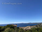 Maison à LES ISSAMBRES