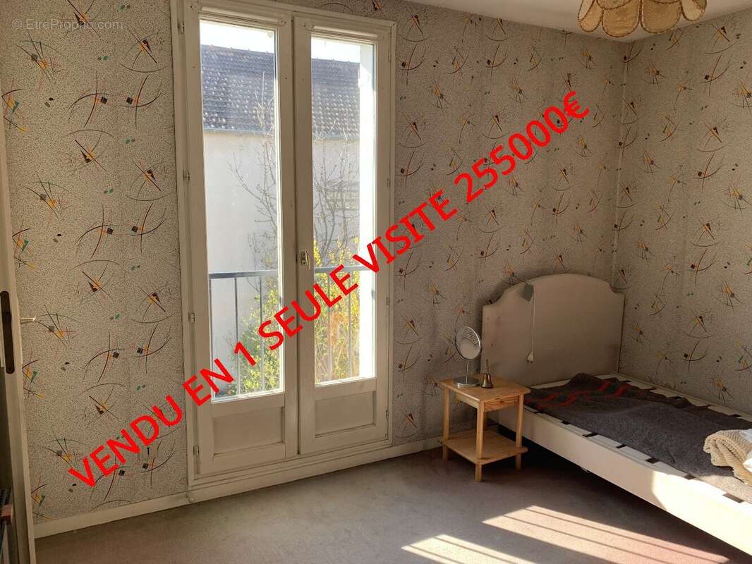 Maison à OLLAINVILLE