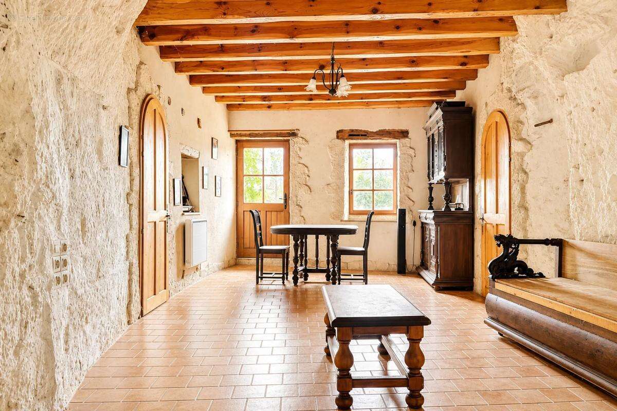 Maison de 7 pièces de 168 m² à Châteauvieux - photo 3