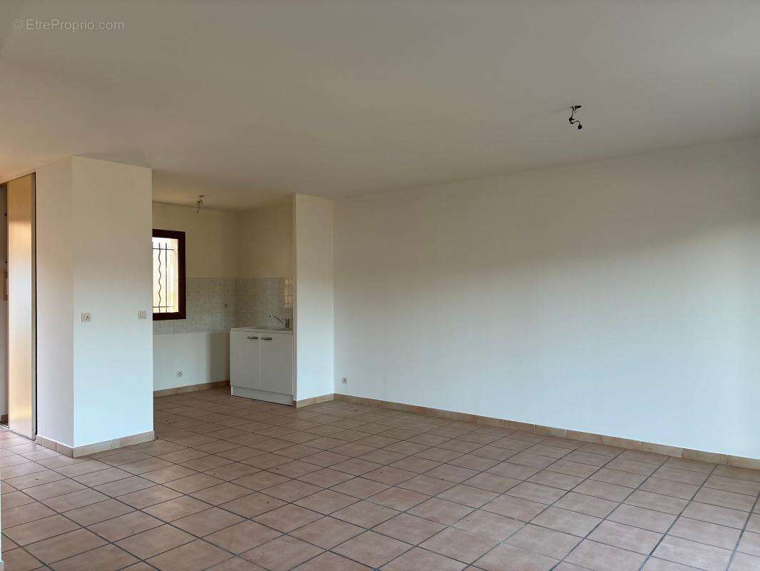 Maison à MALLEMOISSON