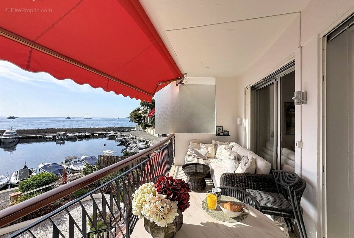 Appartement à EZE