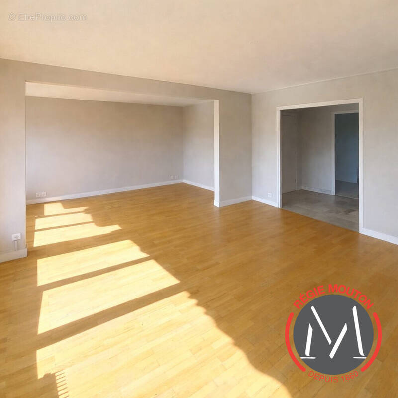 Appartement à SAINTE-FOY-LES-LYON