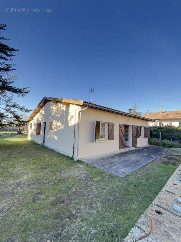 Maison à VILLENEUVE-DE-MARSAN