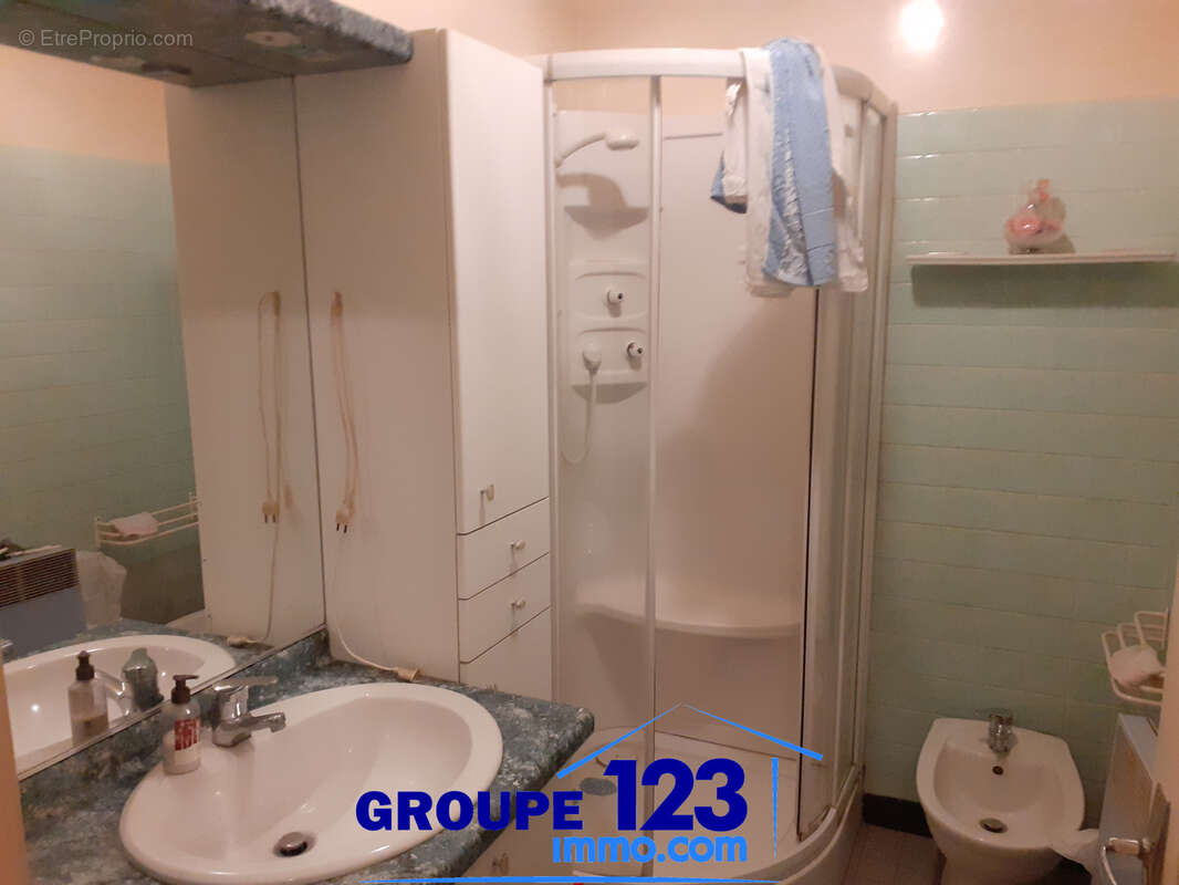 Maison à AILLANT-SUR-THOLON