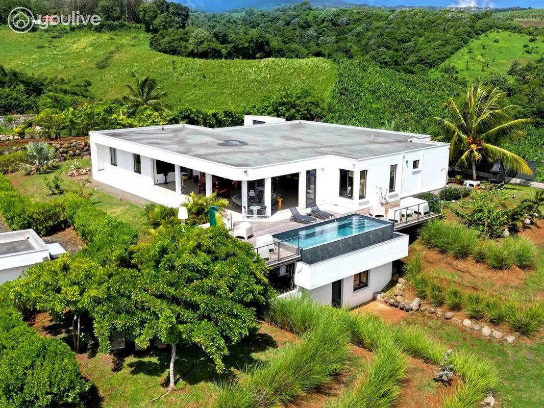 Villa - 6 pièces - 436m2- terrain 3500m2- Le Marigot Martinique - photo 15