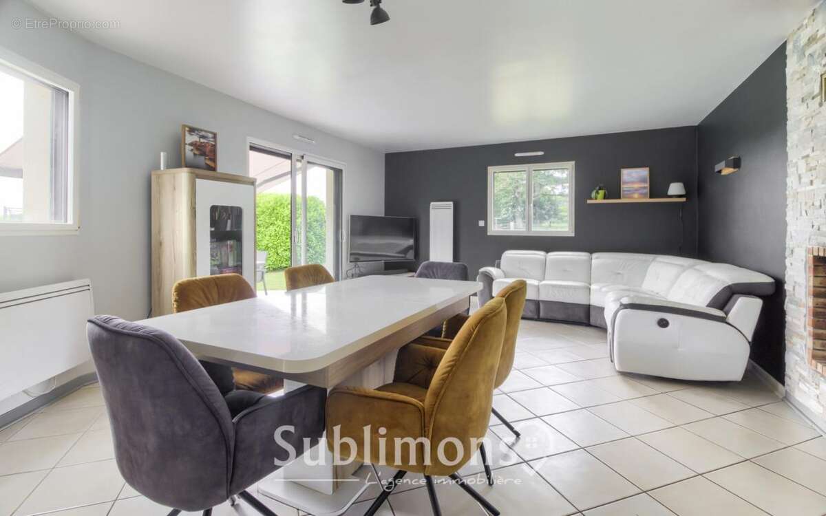 Maison à GRAND-CHAMP