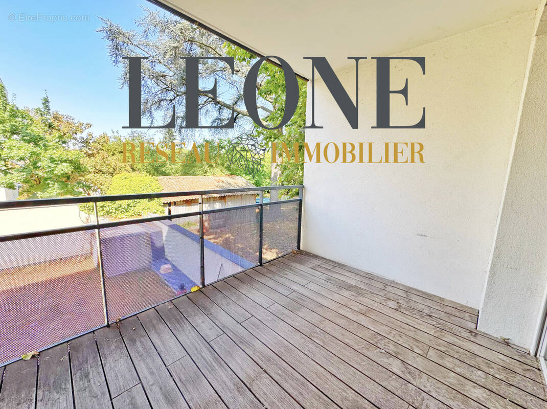 Appartement à PIERRE-BENITE