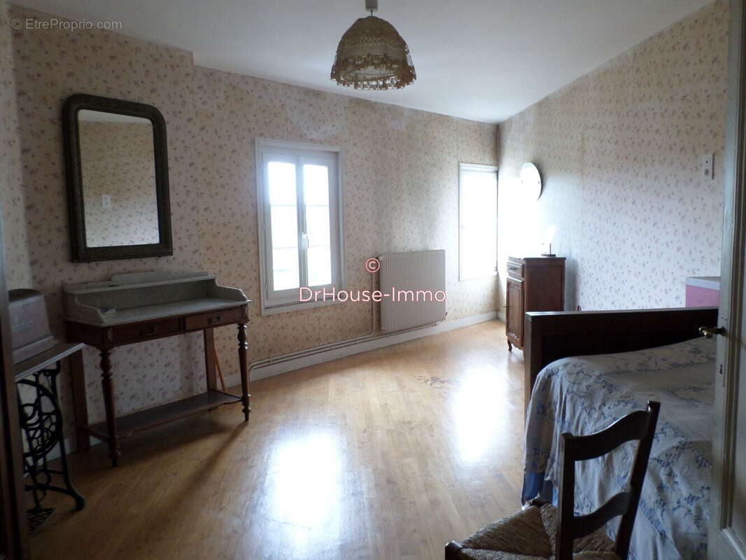 Maison 98 m² à Angouleme  - photo 3