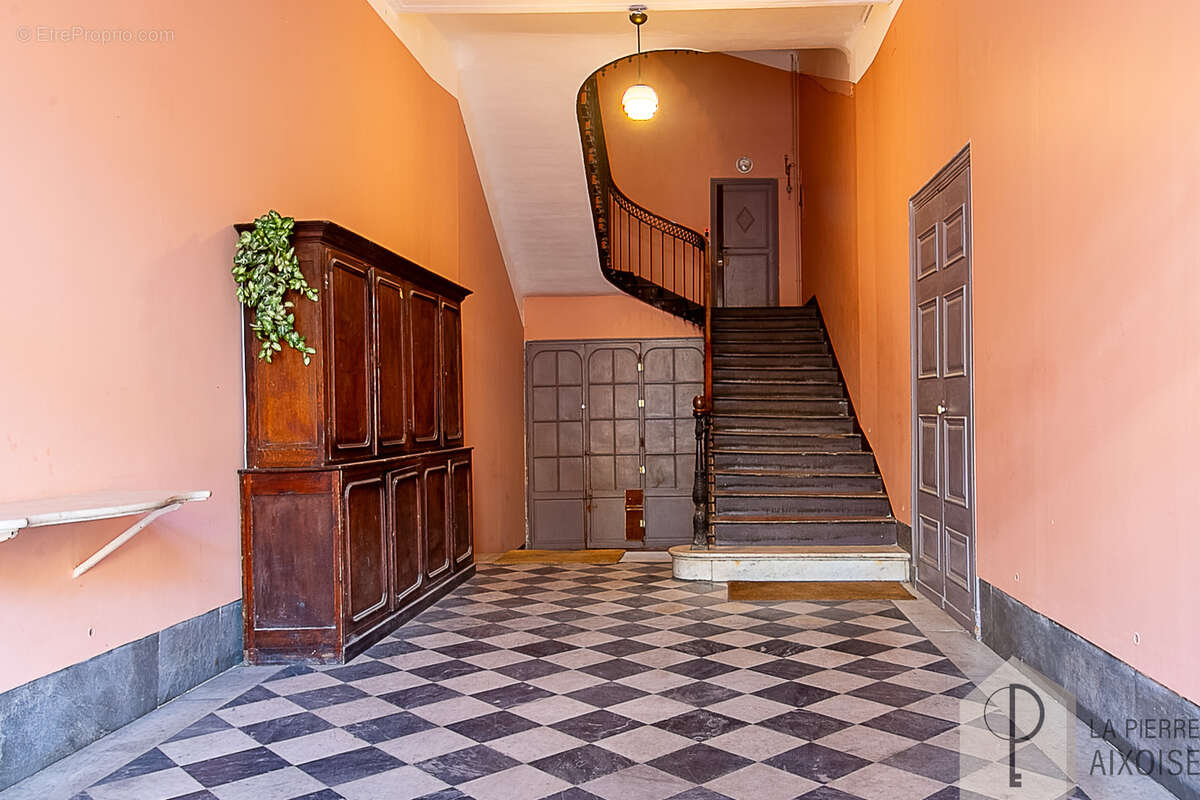 Appartement à AIX-EN-PROVENCE