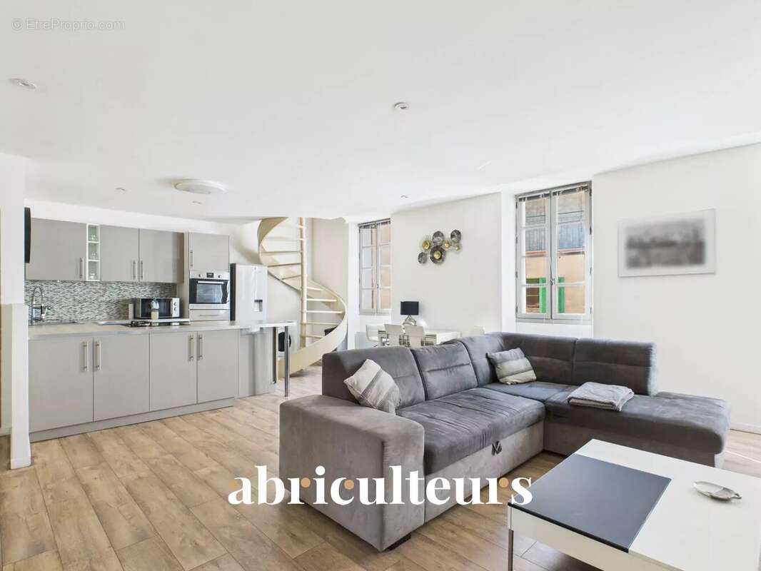 Appartement à CALLIAN