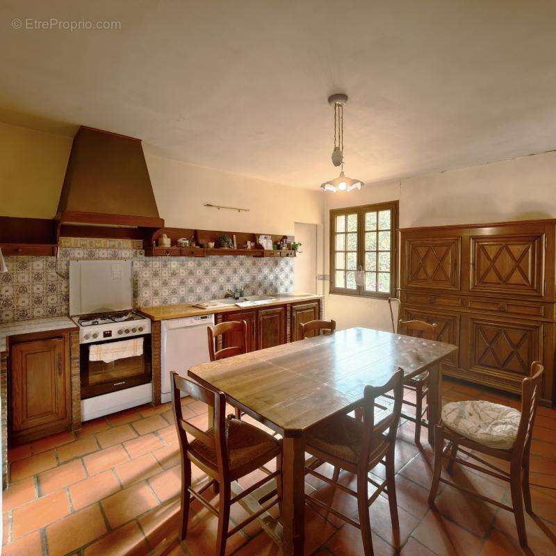 Maison à NEUILLE-PONT-PIERRE