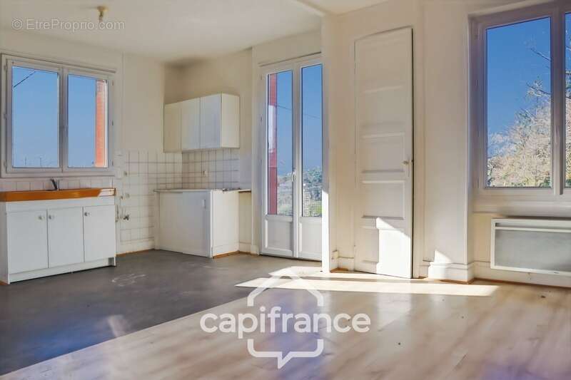 Appartement à PASLIERES