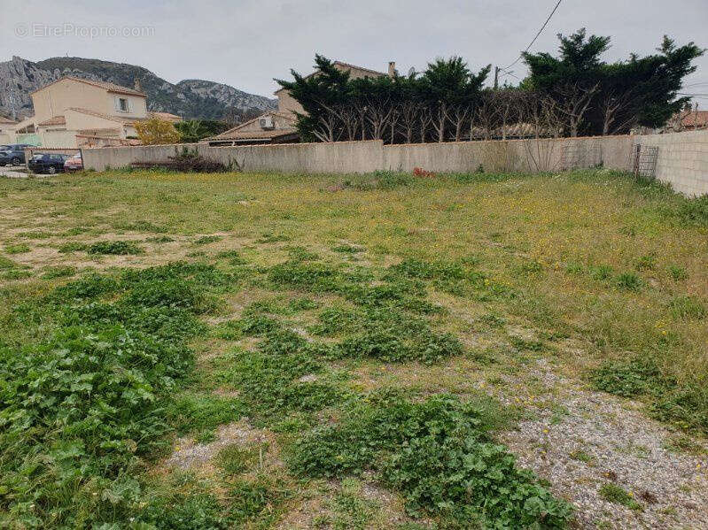 Terrain à LES PENNES-MIRABEAU