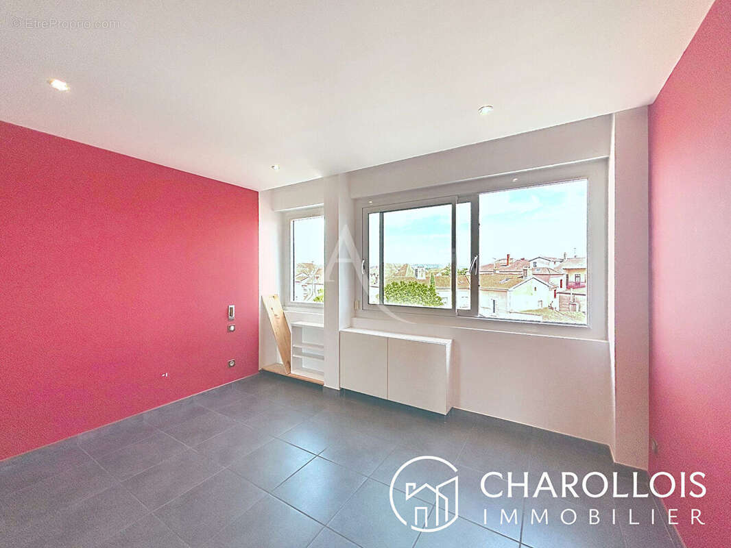 Appartement T3 63m² - Vue dégagée - MÂCON - photo 5