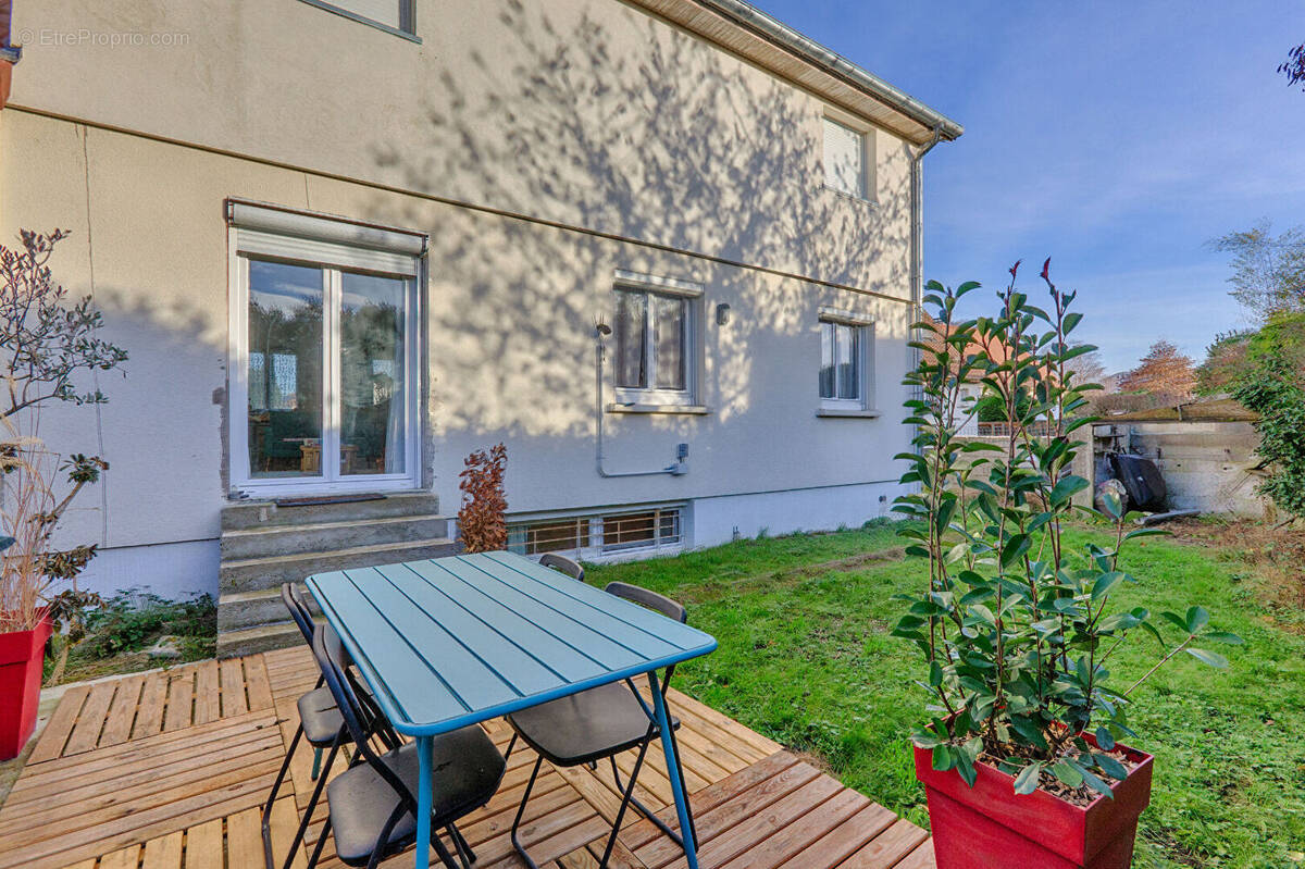 Maison à FONTENAY-LE-FLEURY