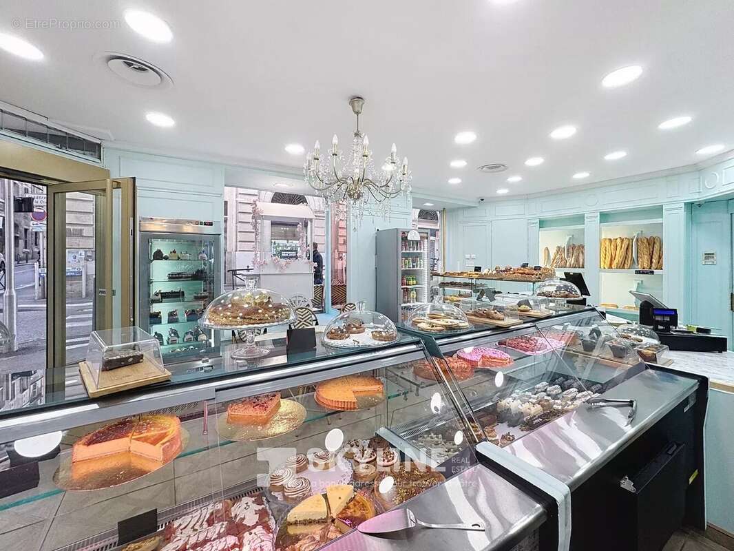 Commerce à MARSEILLE-1E