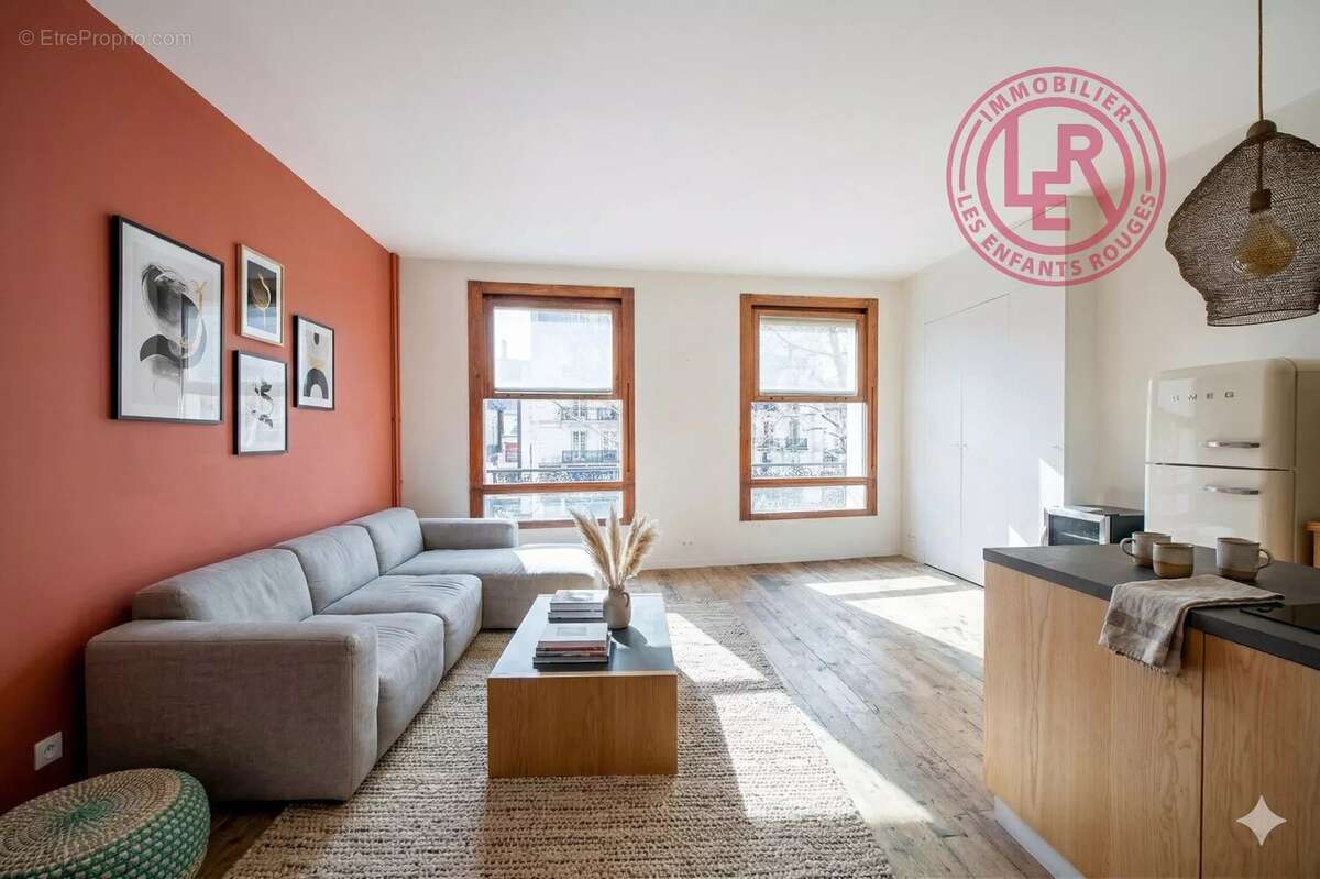 Appartement à PARIS-10E